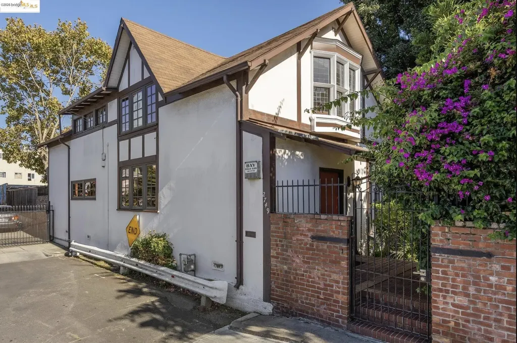 2749 17th Street Oakland CA 94601