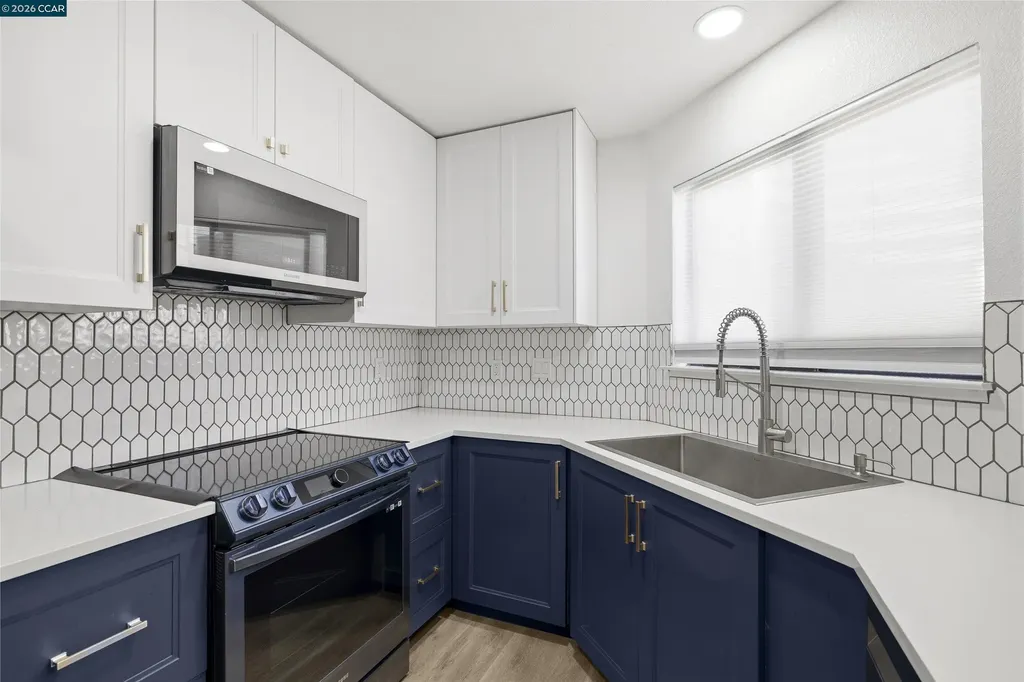 1101 Chelsea Hercules CA 94547