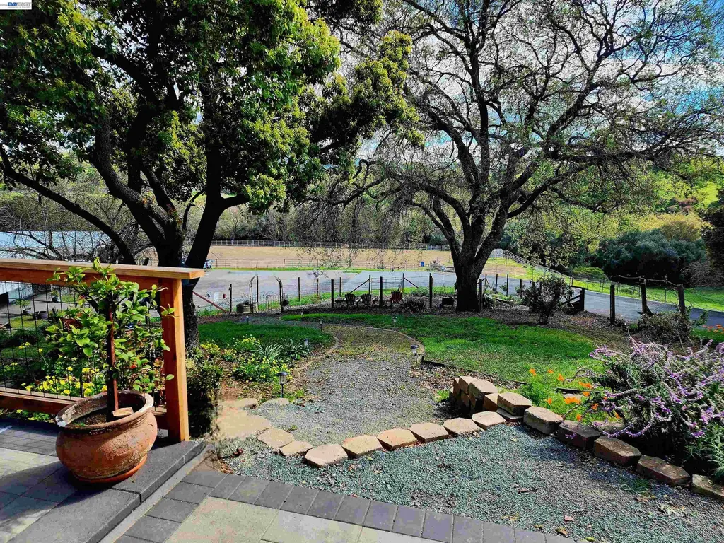 10700 Foothill Road Sunol CA 94586