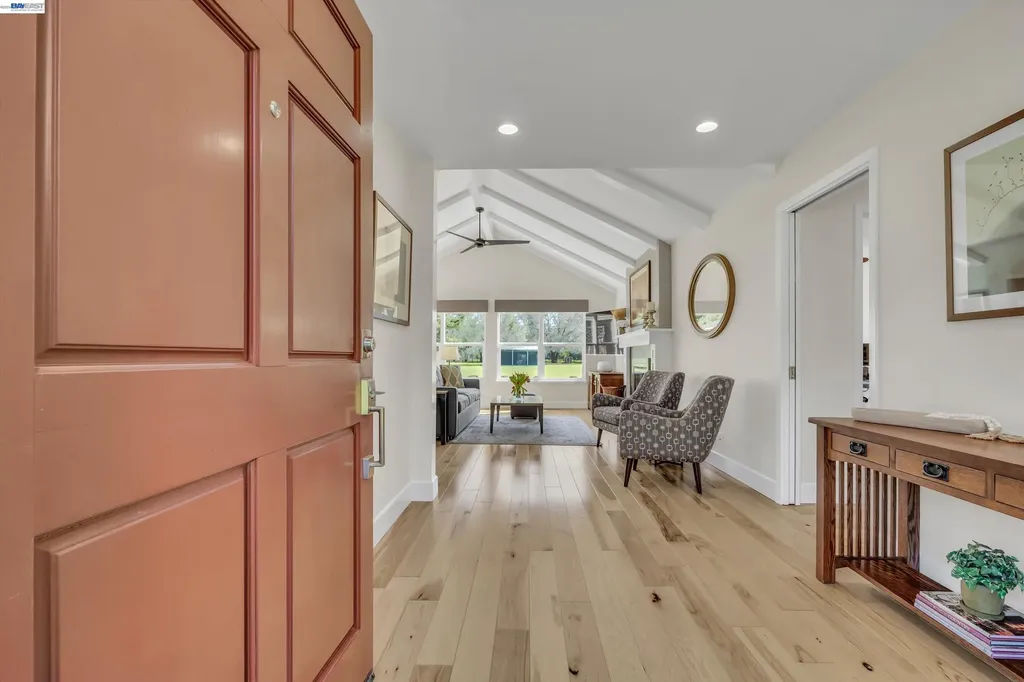 1450 Finley Road Pleasanton CA 94588