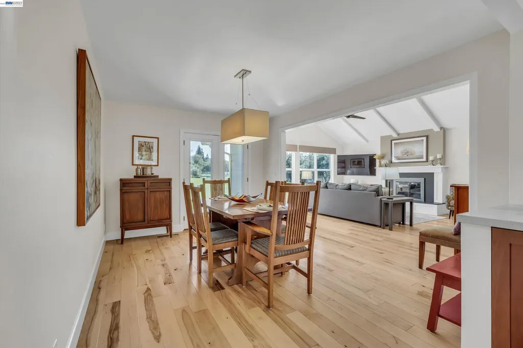 1450 Finley Road Pleasanton CA 94588