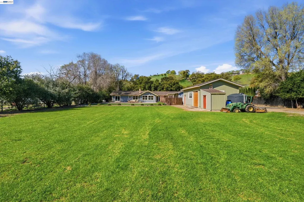 1450 Finley Road Pleasanton CA 94588