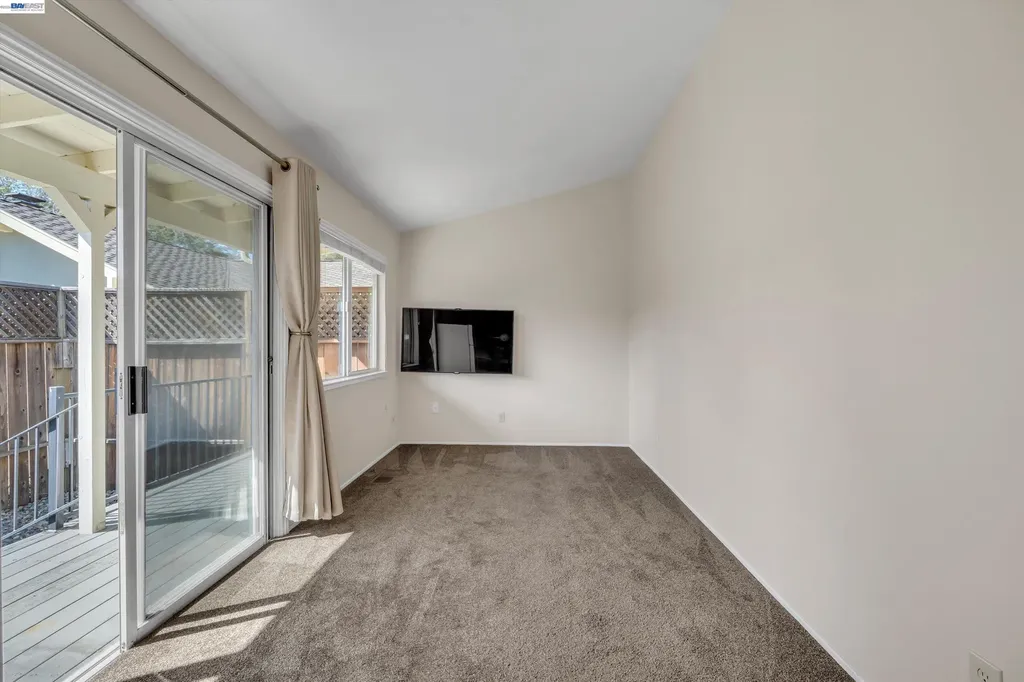 1450 Finley Road Pleasanton CA 94588