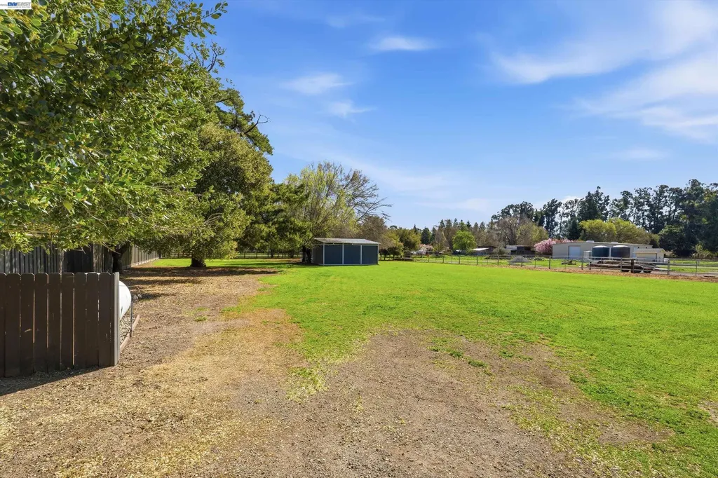 1450 Finley Road Pleasanton CA 94588
