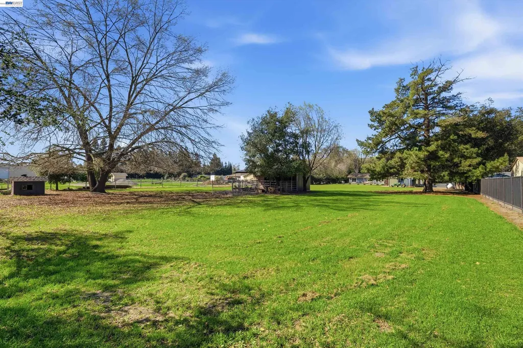 1450 Finley Road Pleasanton CA 94588