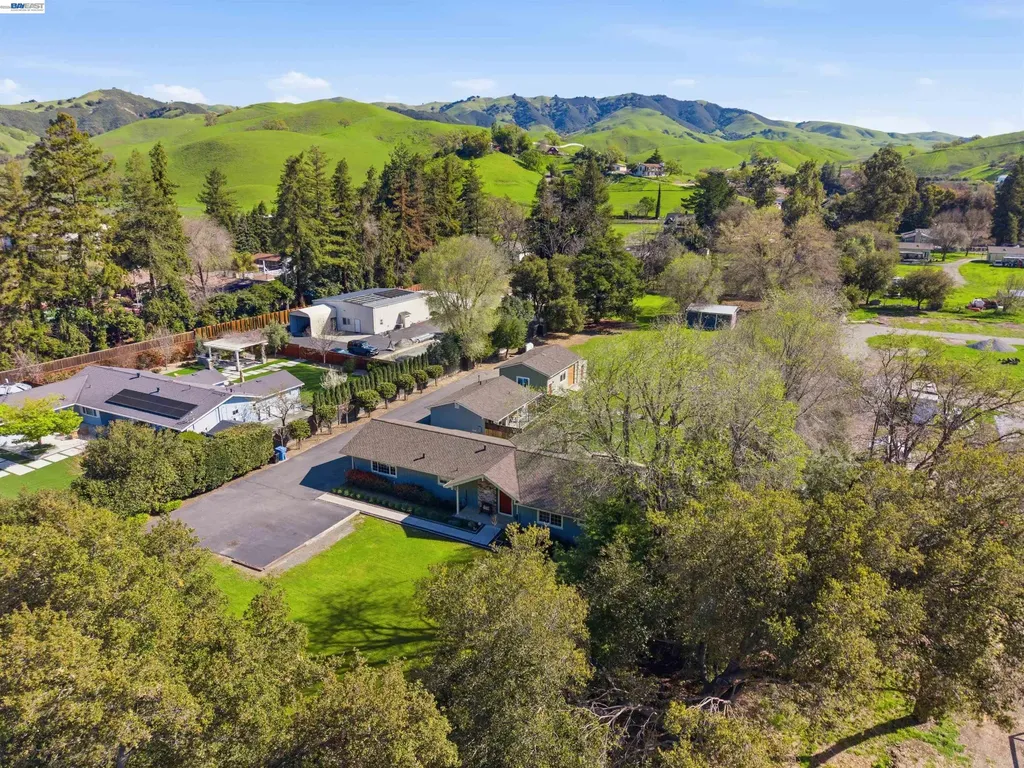 1450 Finley Road Pleasanton CA 94588
