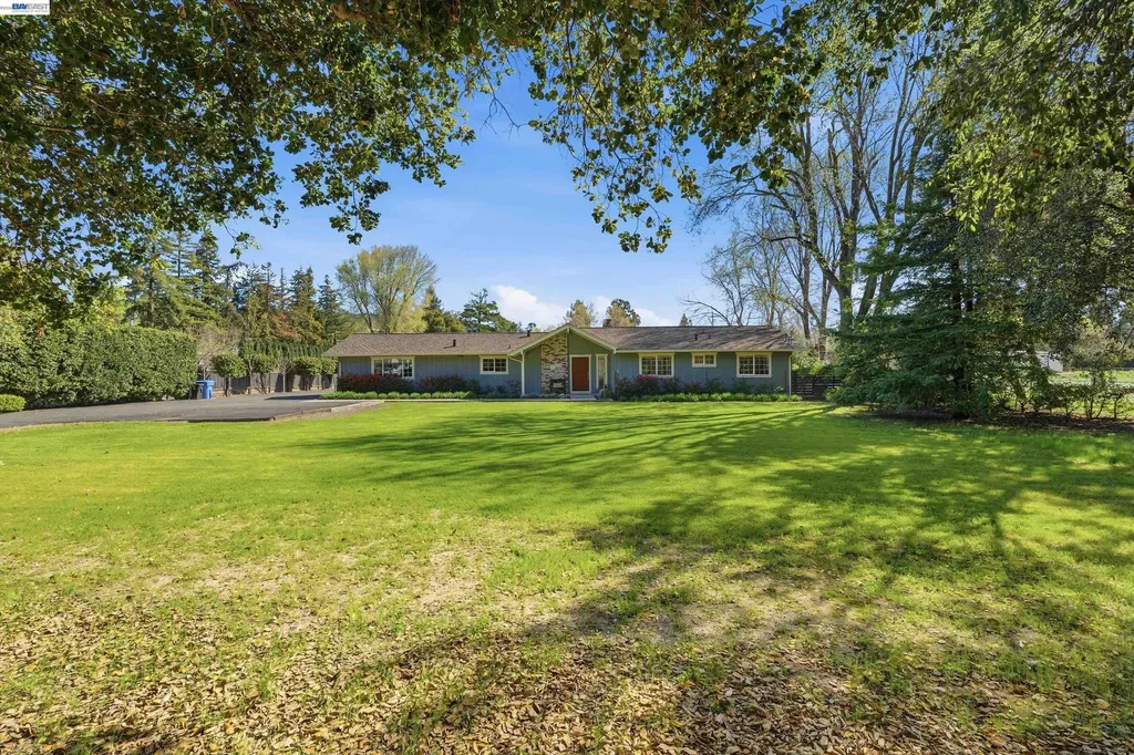 1450 Finley Road Pleasanton CA 94588