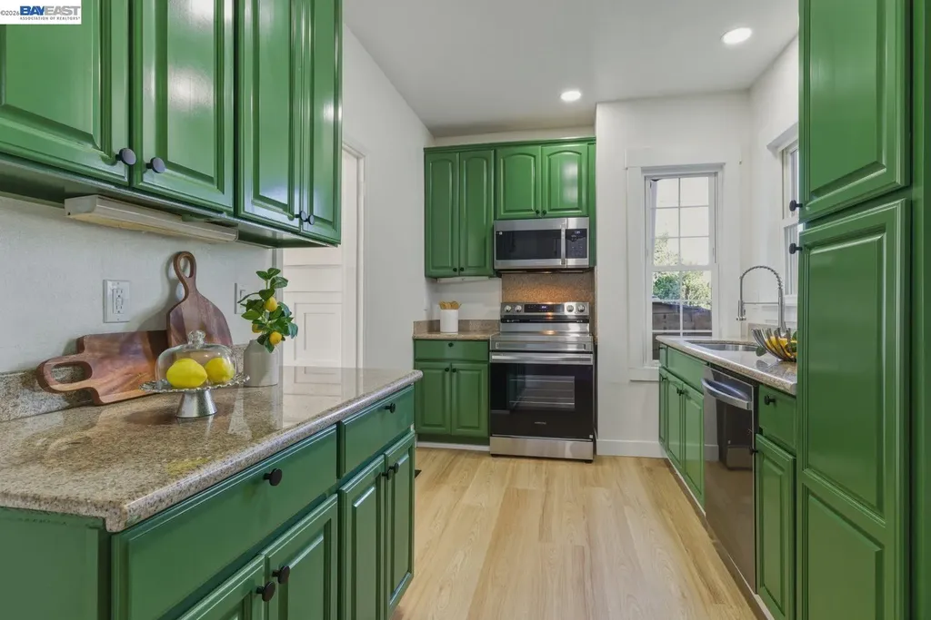 1726 Eagle Avenue Alameda CA 94501