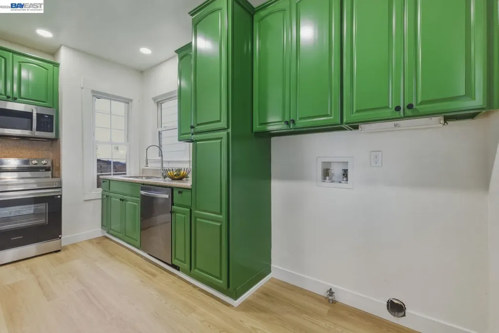 1726 Eagle Avenue Alameda CA 94501