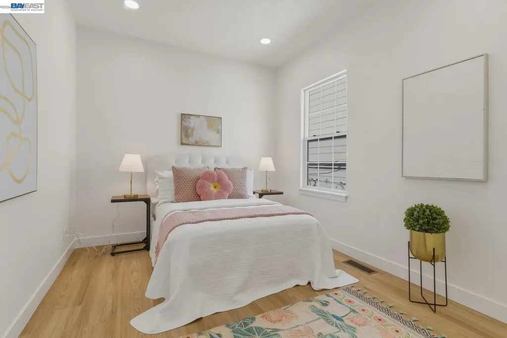 1726 Eagle Avenue Alameda CA 94501