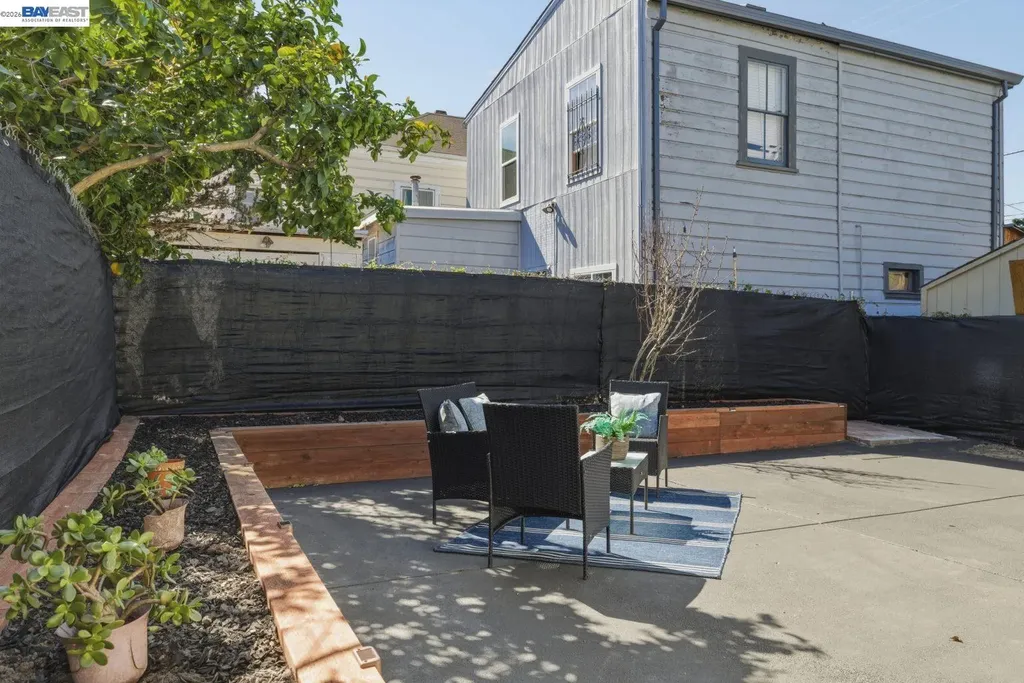 1726 Eagle Avenue Alameda CA 94501