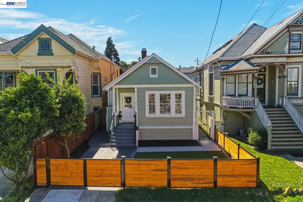 1726 Eagle Avenue Alameda CA 94501