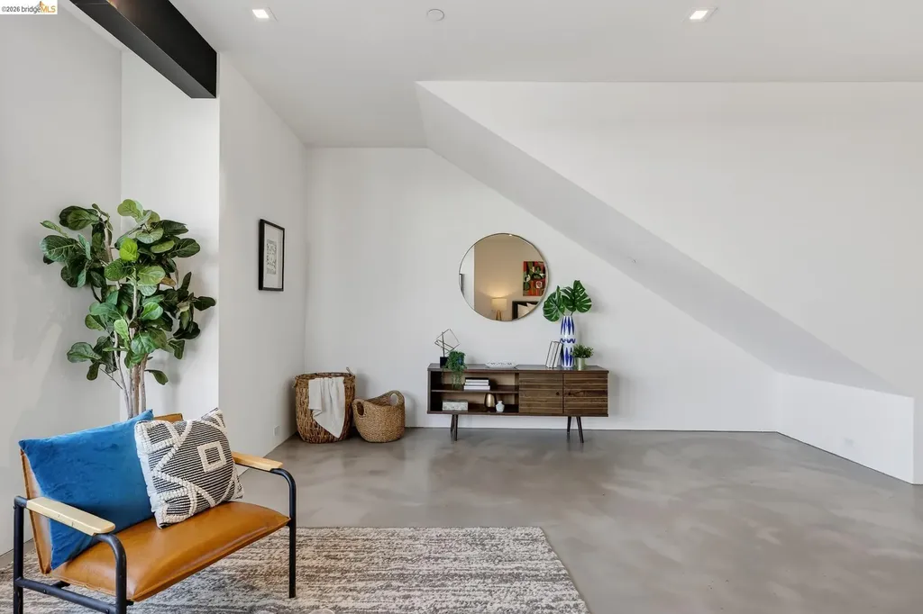 811 Folger Avenue Berkeley CA 94710