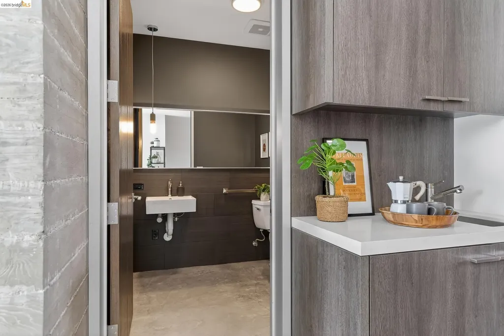 811 Folger Avenue Berkeley CA 94710