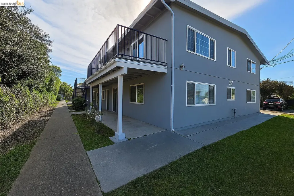 257 Poplar Avenue Hayward CA 94541