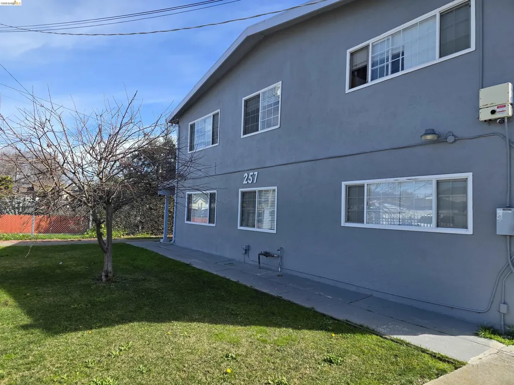 257 Poplar Avenue Hayward CA 94541