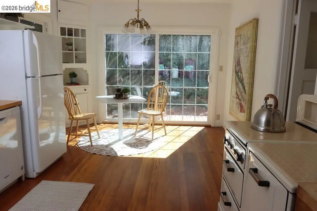 385 Vermont Avenue Berkeley CA 94707