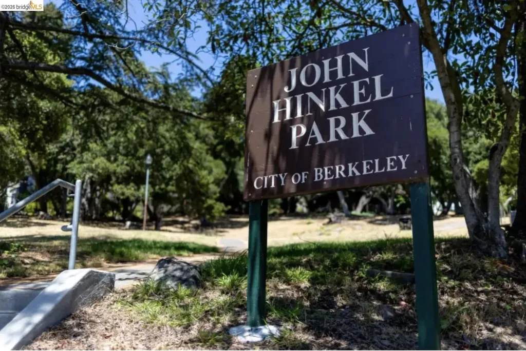 385 Vermont Avenue Berkeley CA 94707