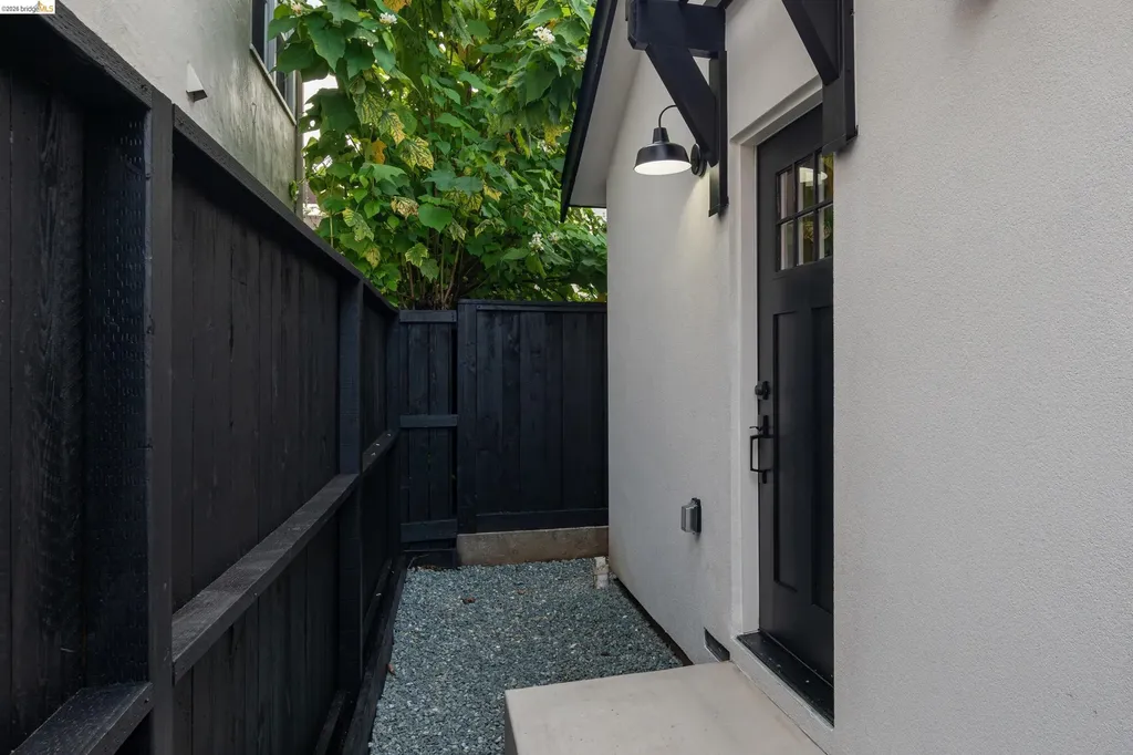 846 Adams Street Albany CA 94706