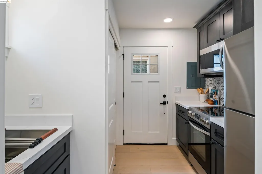 846 Adams Street Albany CA 94706