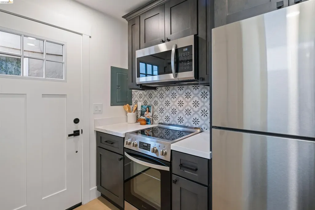 846 Adams Street Albany CA 94706