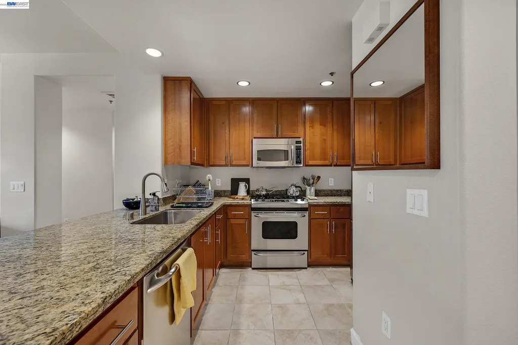 423 7th Street Oakland CA 94607