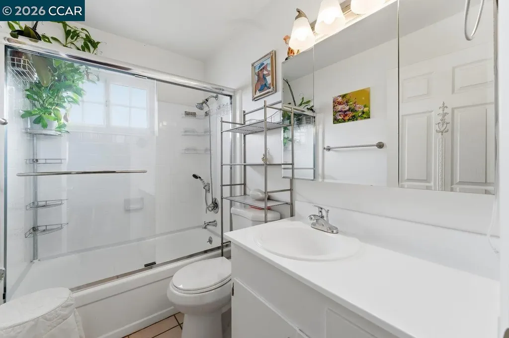 690 Fargo San Leandro CA 94579