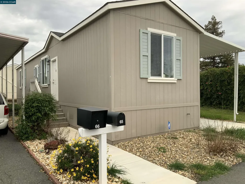 65 Pali Way Pittsburg CA 94565