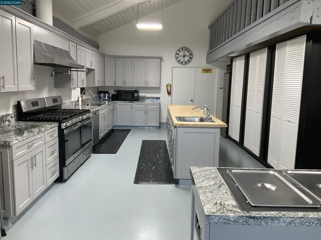 65 Pali Way Pittsburg CA 94565