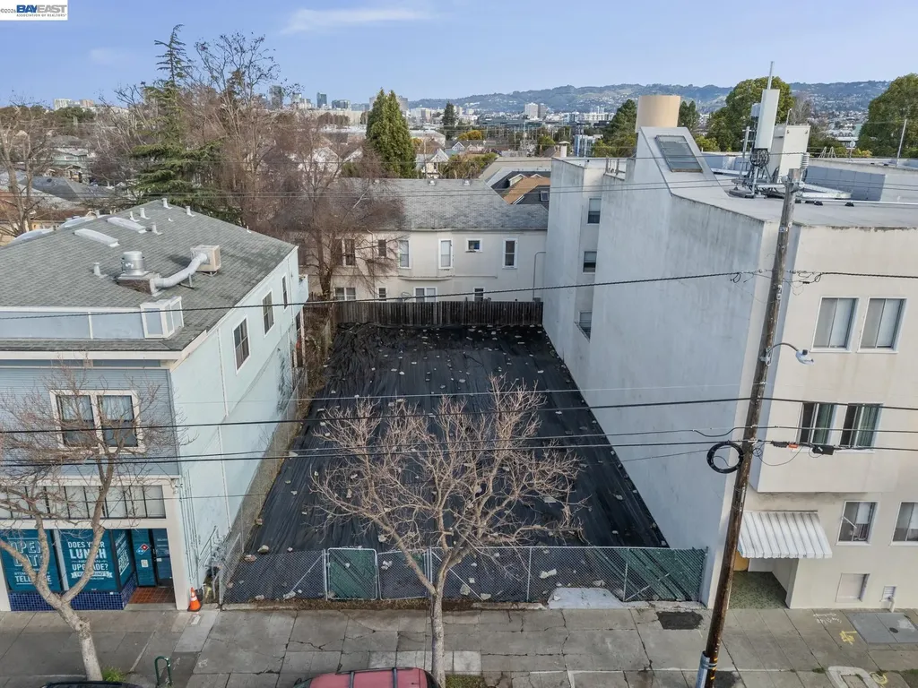 1217 Lincoln Avenue Alameda CA 94501