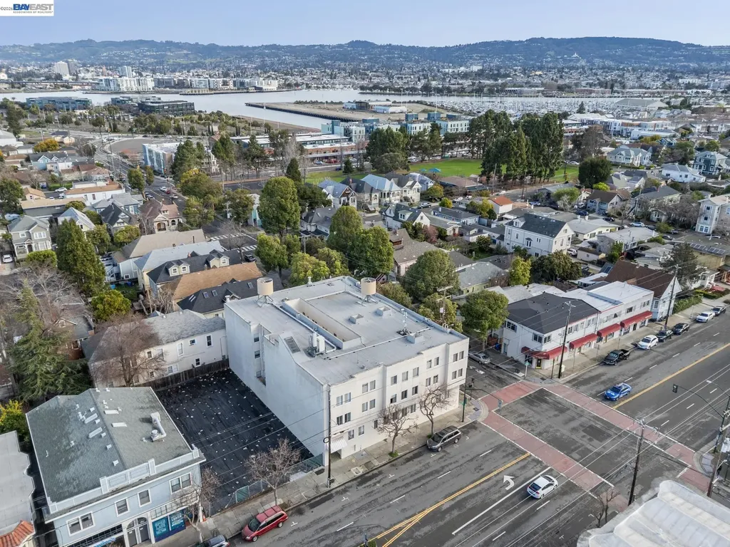 1217 Lincoln Avenue Alameda CA 94501