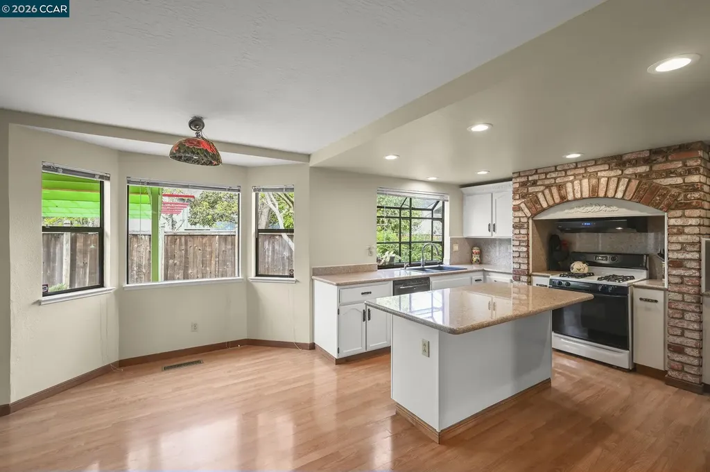 5017 Murchio Drive Concord CA 94521