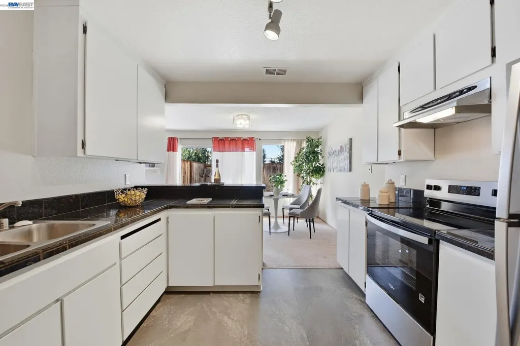 27773 Pistachio Court Hayward CA 94544
