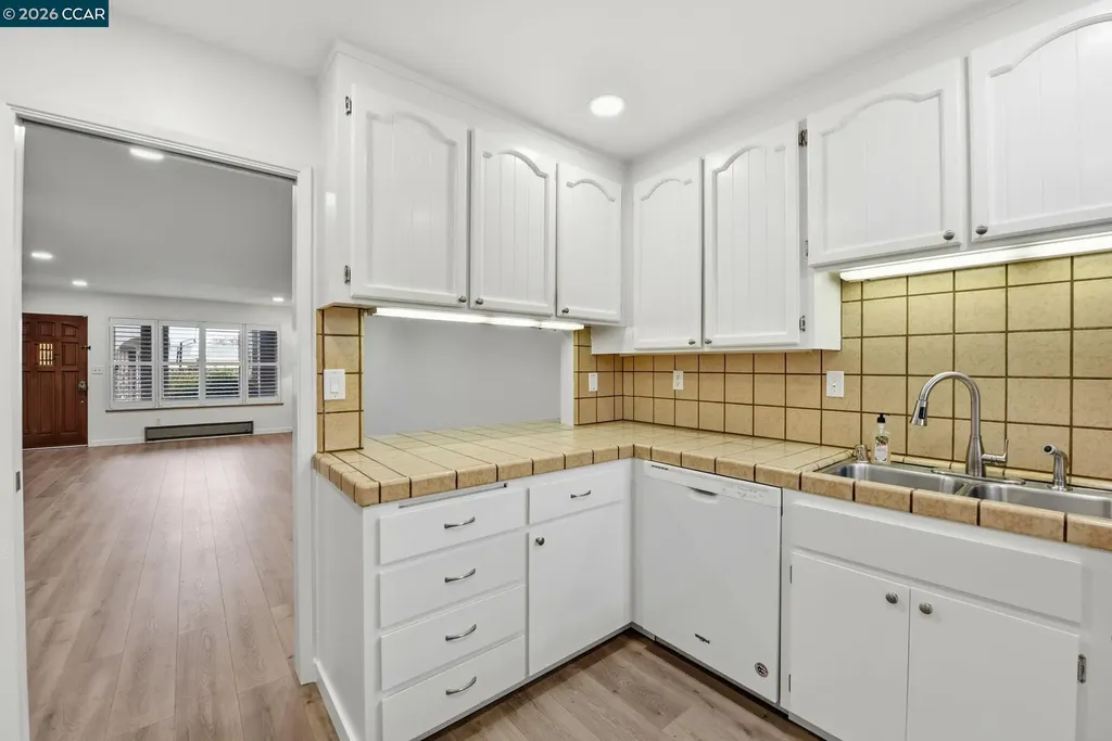 970 Joaquin Avenue San Leandro CA 94577