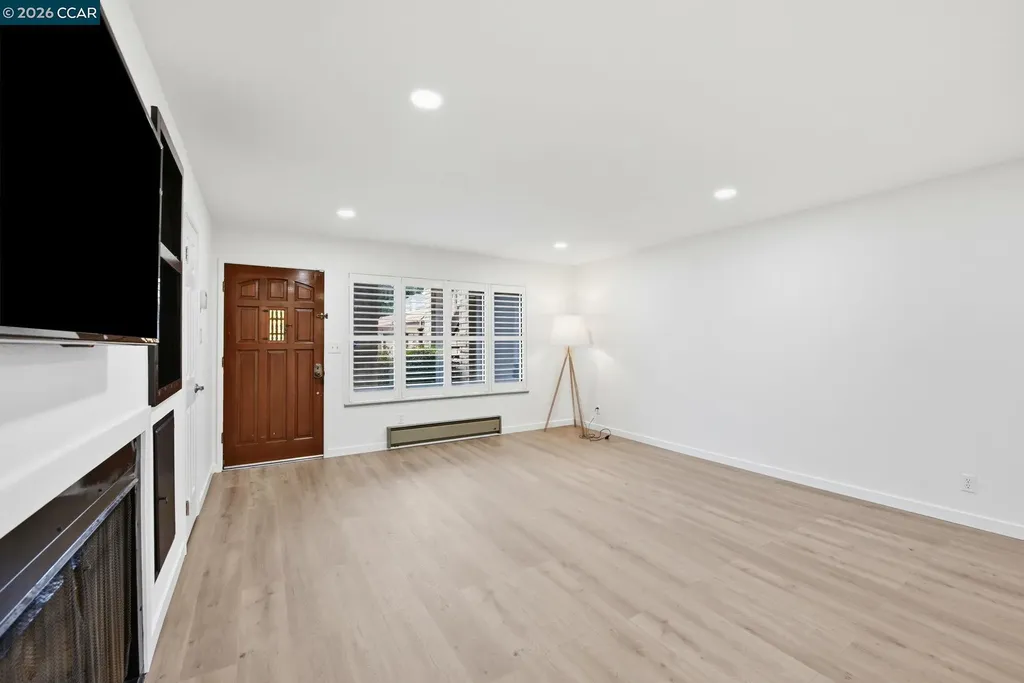 970 Joaquin Avenue San Leandro CA 94577
