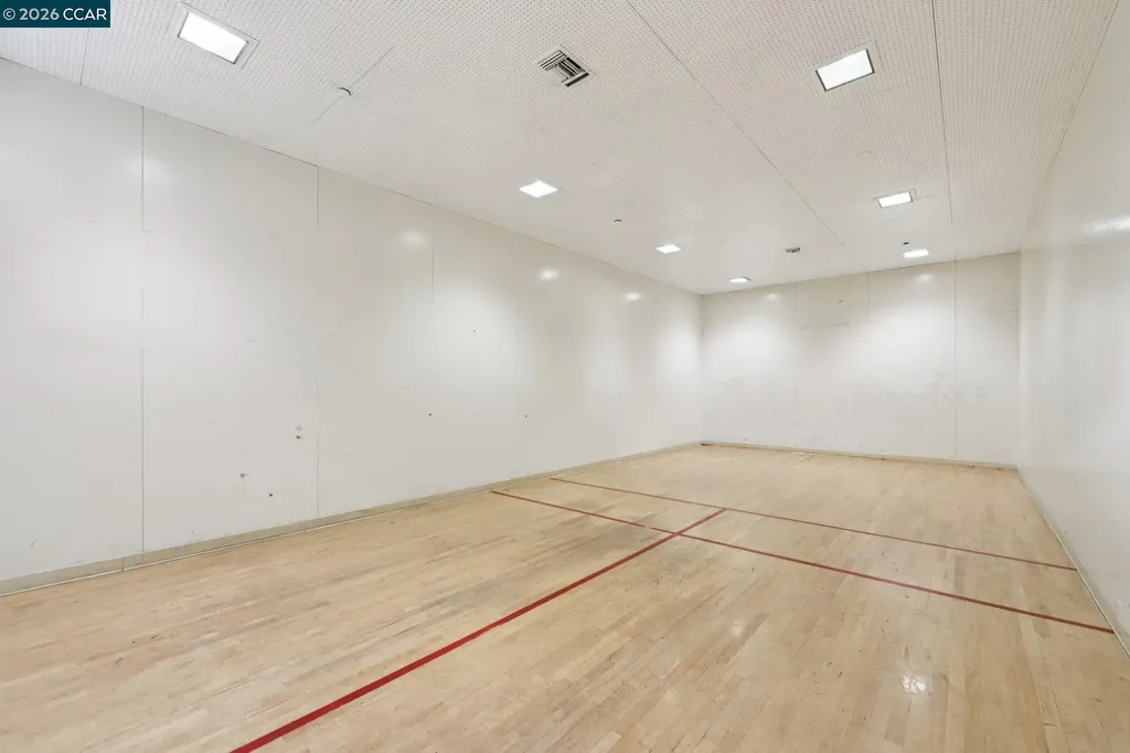 470 Civic Drive #308 Walnut Creek CA 94596