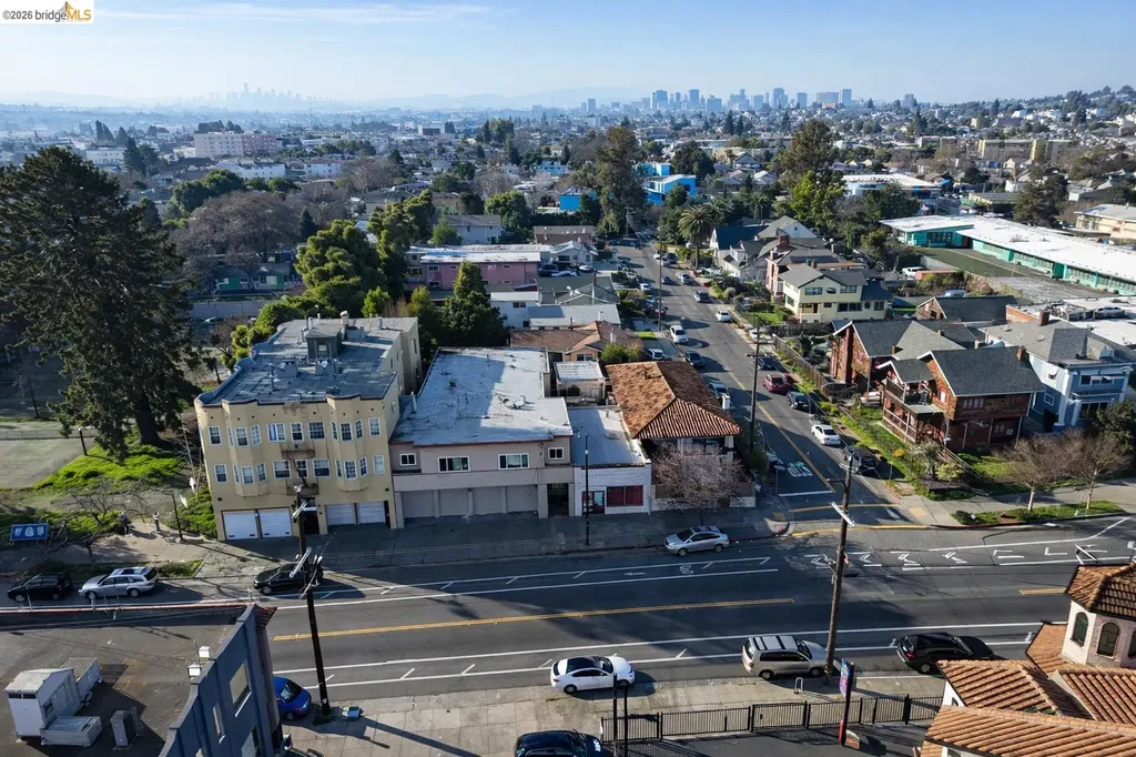1661 Fruitvale Avenue Oakland CA 94601