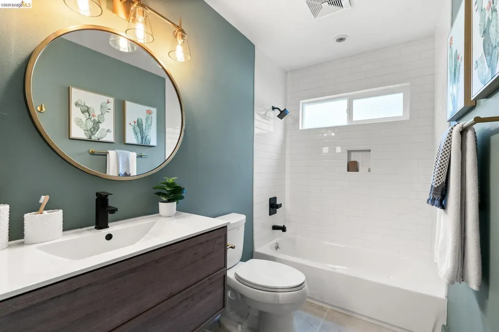 6931 Pinehaven Road Oakland CA 94611