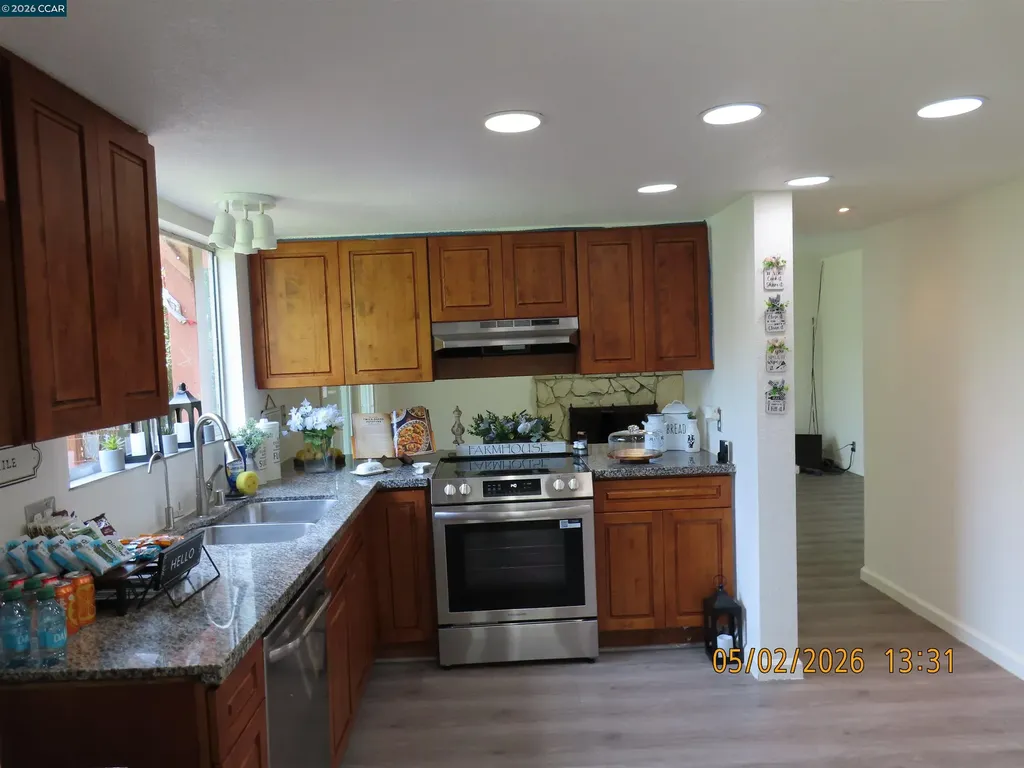 730 Stratford Avenue Dixon CA 95620