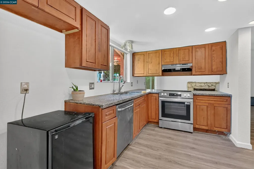 730 Stratford Avenue Dixon CA 95620