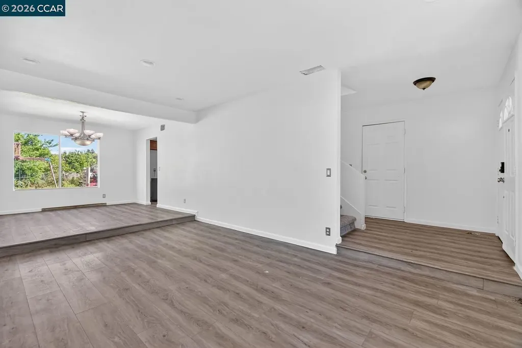 730 Stratford Avenue Dixon CA 95620