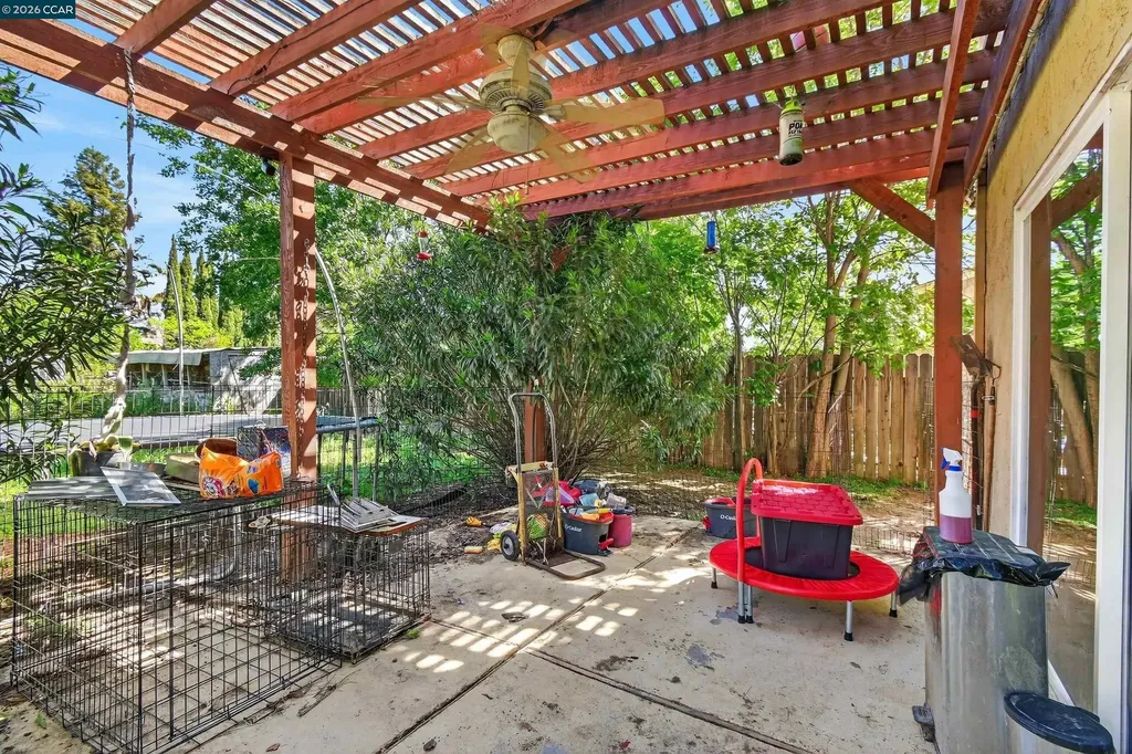 730 Stratford Avenue Dixon CA 95620