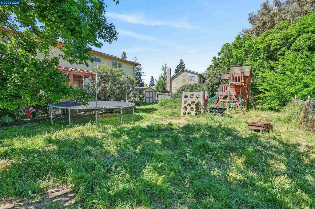 730 Stratford Avenue Dixon CA 95620