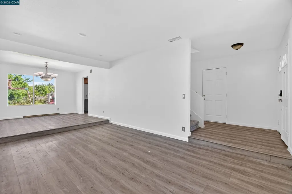 730 Stratford Avenue Dixon CA 95620