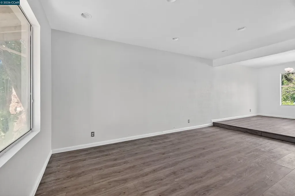 730 Stratford Avenue Dixon CA 95620