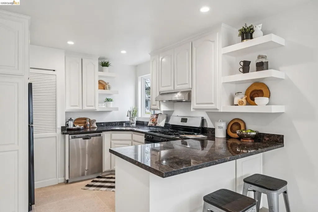 1009 Everett Street El Cerrito CA 94530