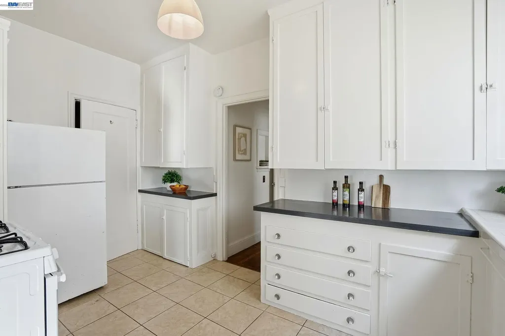 1424 Hampel Street Oakland CA 94602