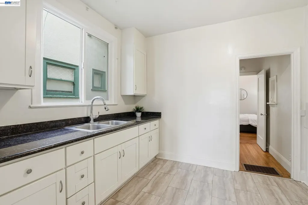 1424 Hampel Street Oakland CA 94602