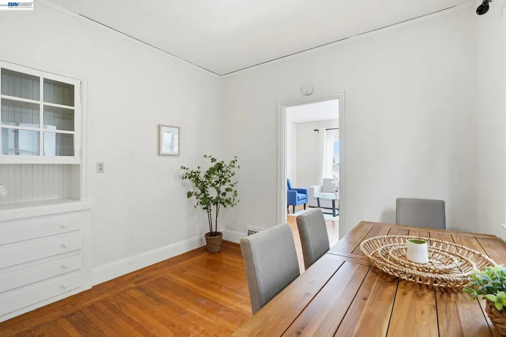 1424 Hampel Street Oakland CA 94602