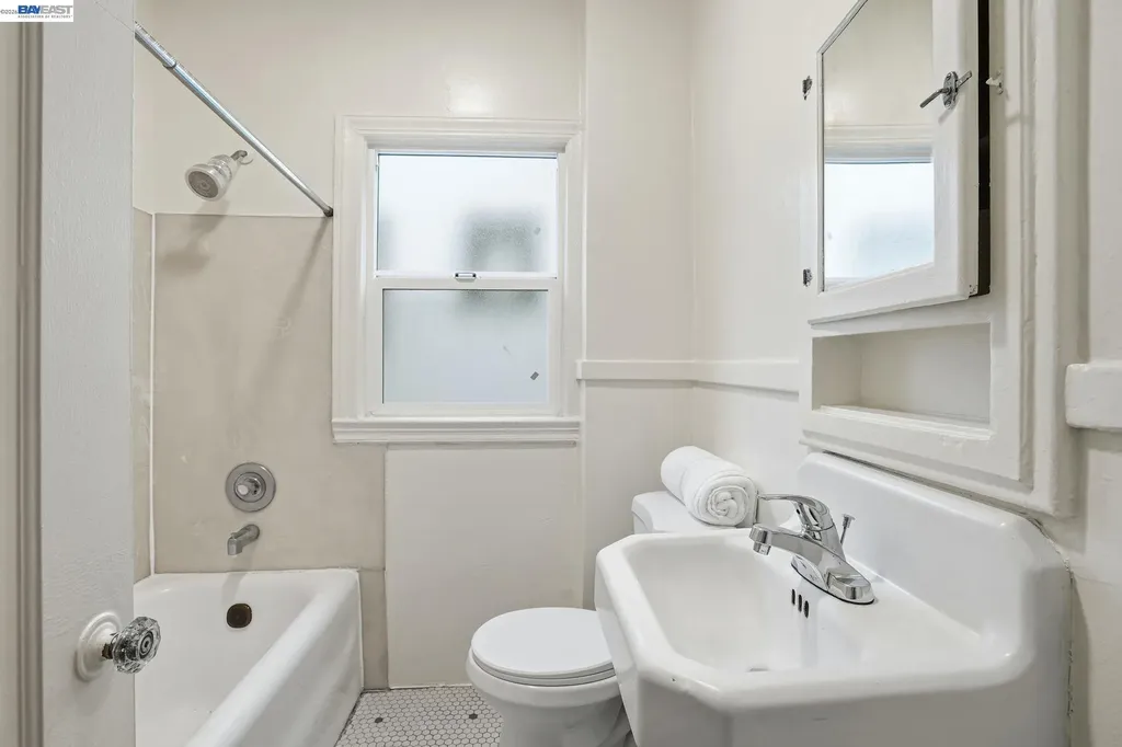 1424 Hampel Street Oakland CA 94602